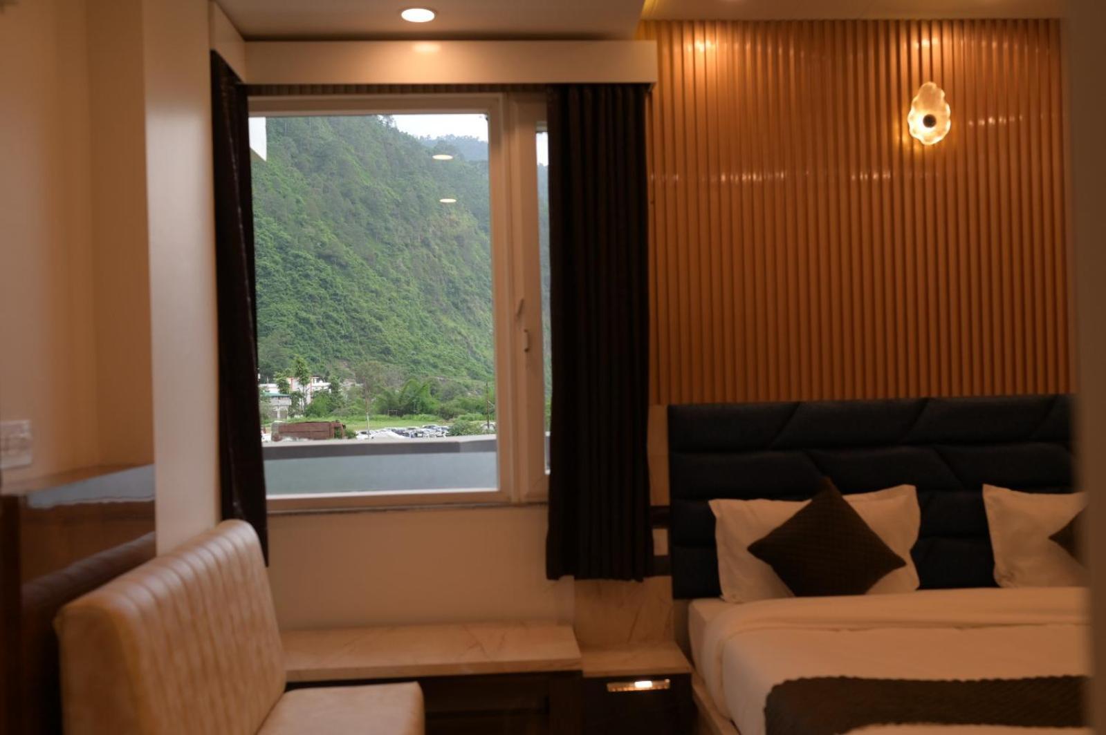 Hotel Udit Inn Rudraprayāg Esterno foto