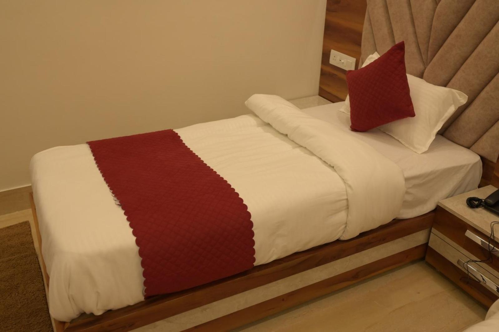 Hotel Udit Inn Rudraprayāg Esterno foto